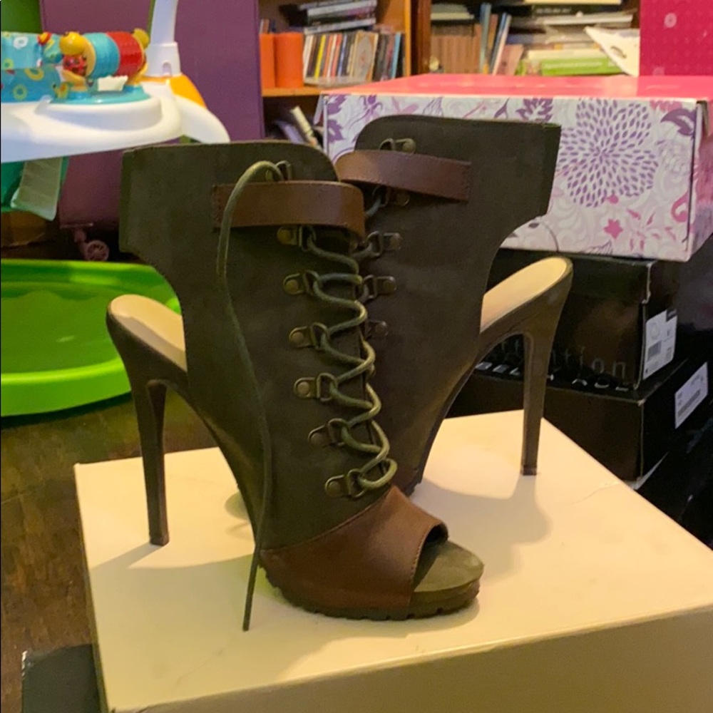 Lace Up Olive Heels